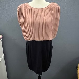 Gianni Bini Peach & Navy Open Back Dress Sz Lg